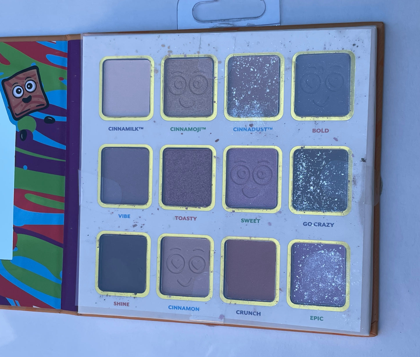 Gen X - Cinnamon Toast Crunch Eyeshadow Palette