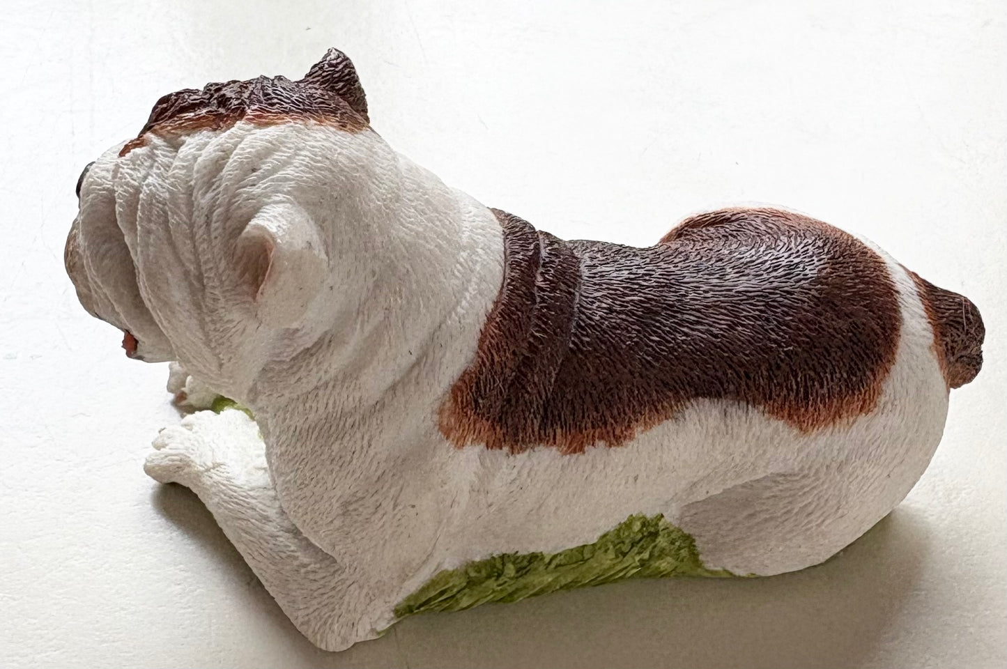 Charmstone Figurine - English Bulldog